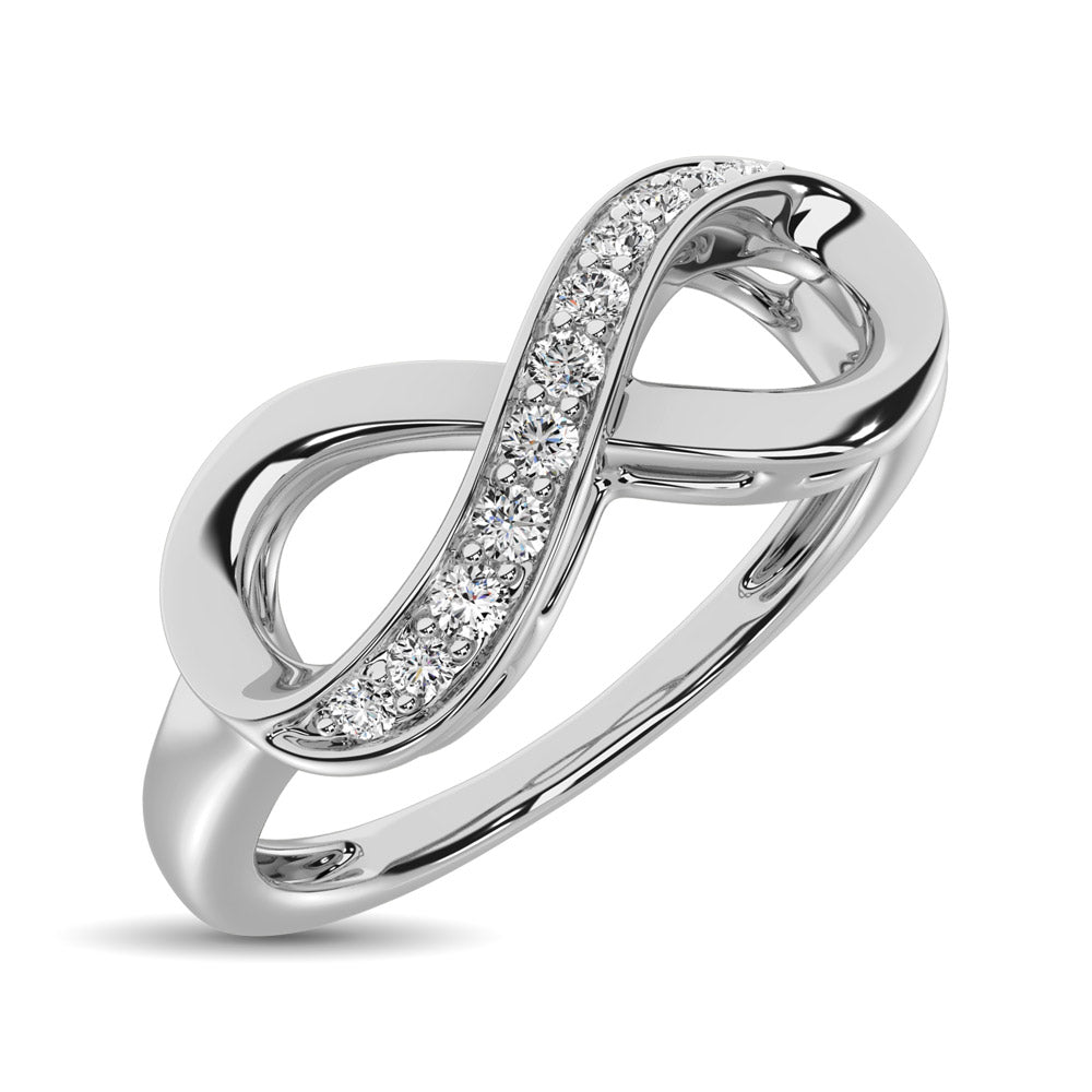 Oro blanco de 10 quilates de 1 10 qt.Tw. Anillo infinito de diamantes