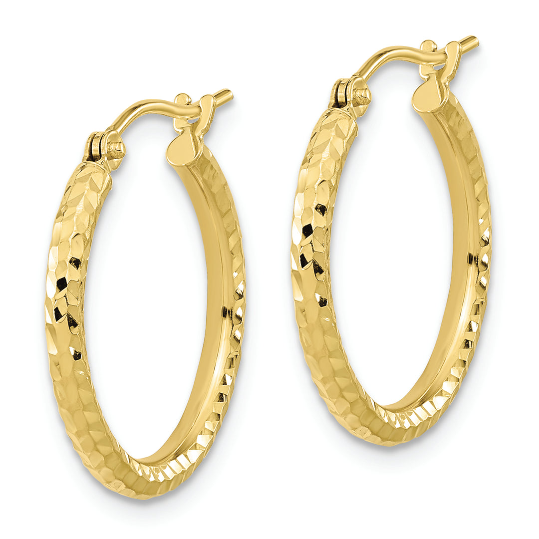 Aretes de Aro de Tubo Redondo de 2 mm con Talla Diamante en Oro de 10k