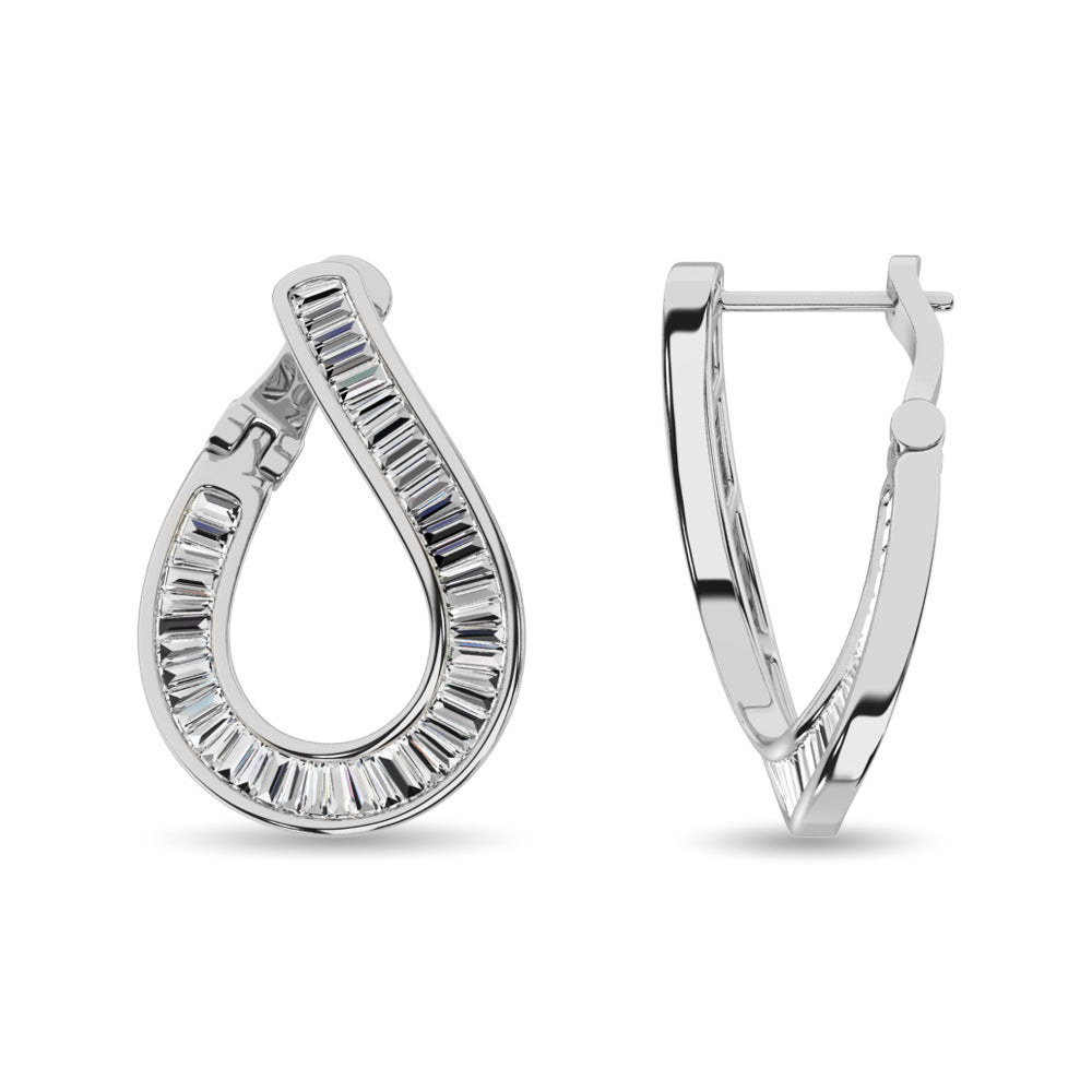 Diamante 1 1/2 Ct.Tw. Aretes tipo argolla de talla baguette en oro blanco de 14 k