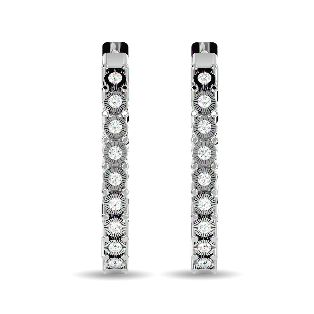 Aretes tipo argolla con diamantes de 7/8 qt total en oro blanco de 10 k