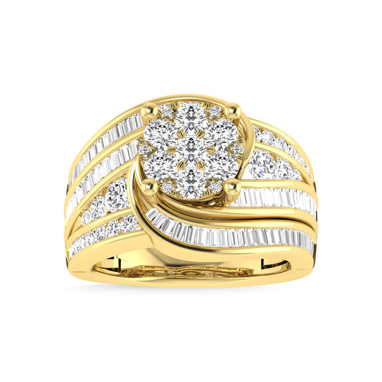 Diamante de 2 qt.Tw. Anillo de compromiso en racimo en oro amarillo de 10 quilates