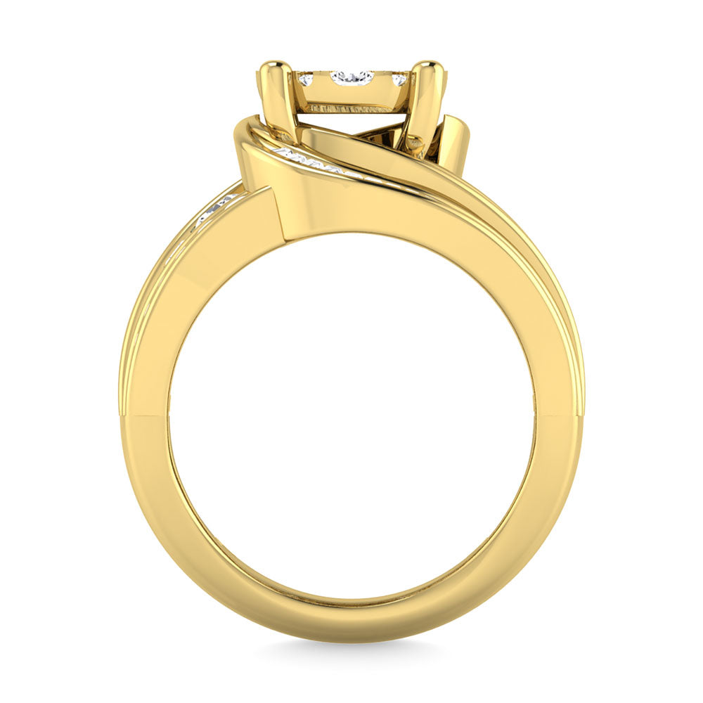 Diamante de 2 qt.Tw. Anillo de compromiso en racimo en oro amarillo de 10 quilates