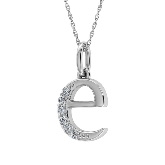 Diamante 1/20 Ct.Tw. Colgante con letra E en oro blanco de 10 quilates