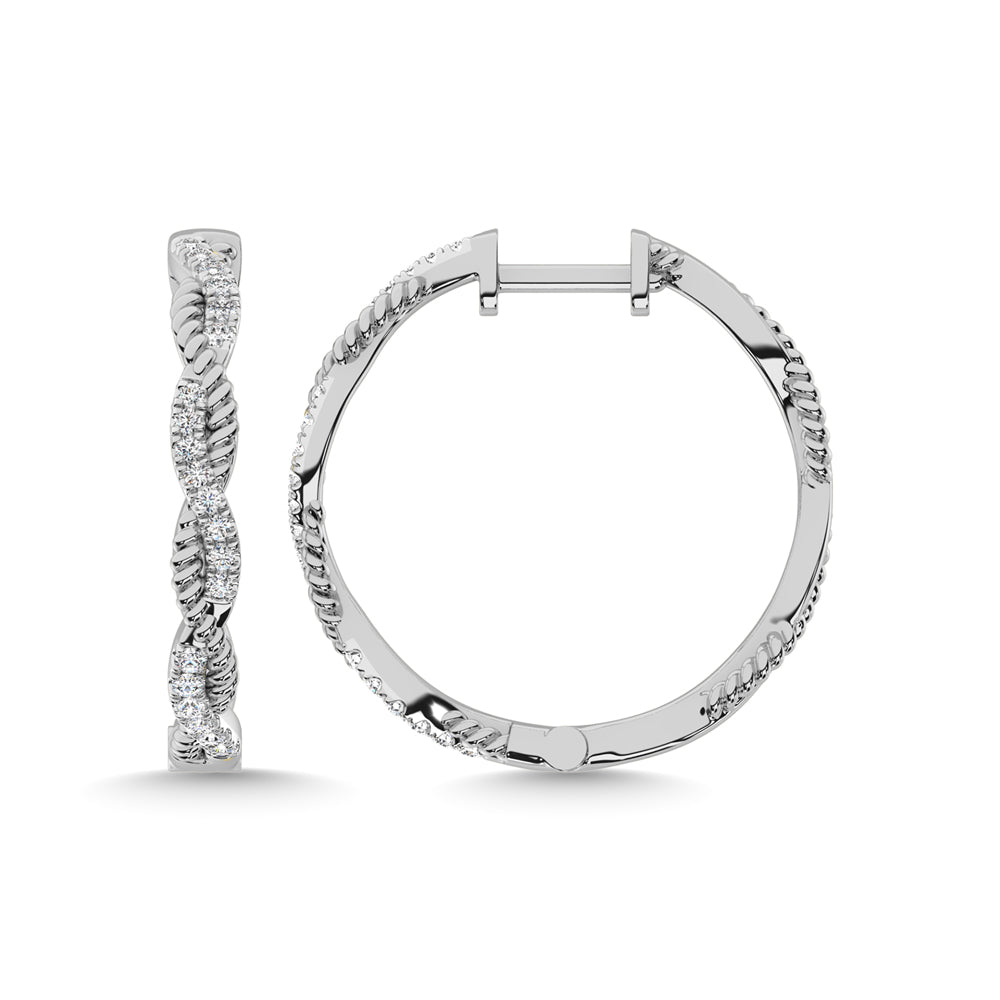 Oro blanco de 10 quilates con diamante de 1/5 qt. total. Aretes de aro