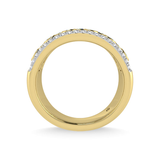 Oro amarillo de 14 quilates, diamante y esmeralda de 1/2 qt.Tw. Anillo de moda