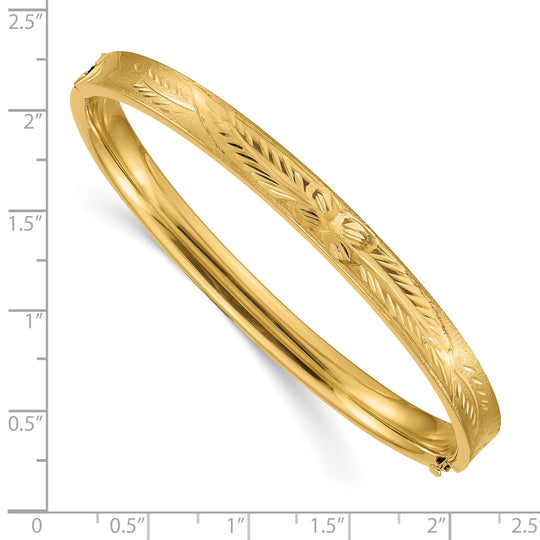 Brazalete tipo brazalete cóncavo con bisagras de talla diamante de gran tamaño de 14k 4/16