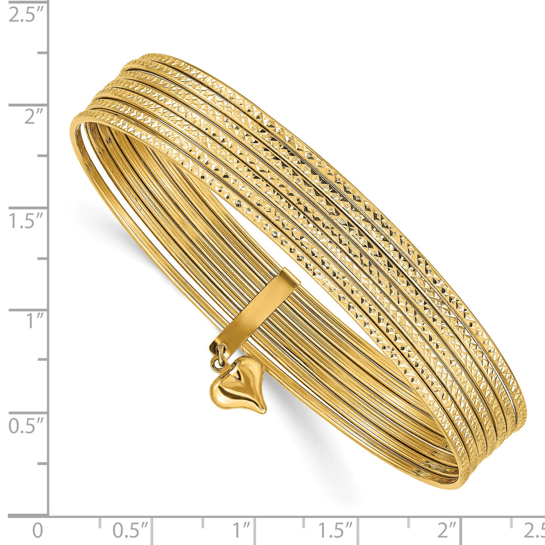 Set de 7 Pulseras Bangle Texturizadas en Oro Amarillo de 14k con Corazón Colgante Sobresaliente