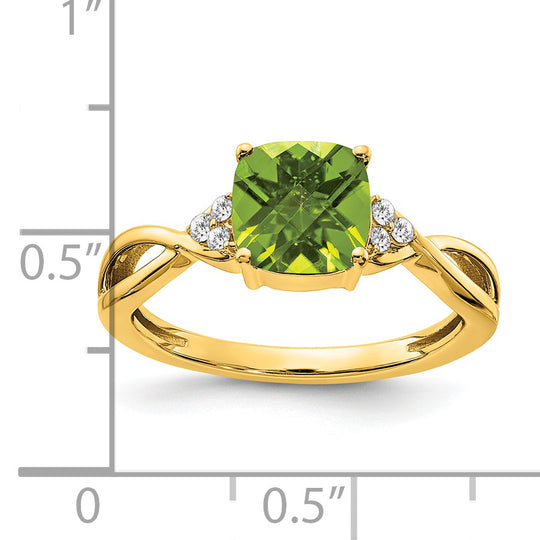 Anillo con Diamantes y Peridoto en Forma de Tablero de Ajedrez en Oro de 14k