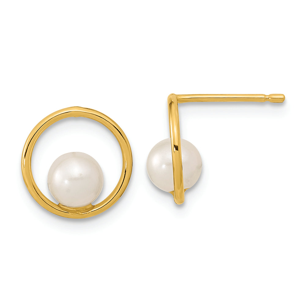 Aretes con forma de poste de perlas cultivadas de agua dulce de 5 mm y círculo abierto Madi K de 14 quilates