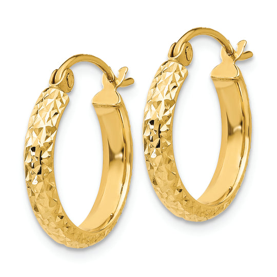 Aretes de Aro Huecos de 2,8x15 mm con Talla Diamante en Oro de 14k