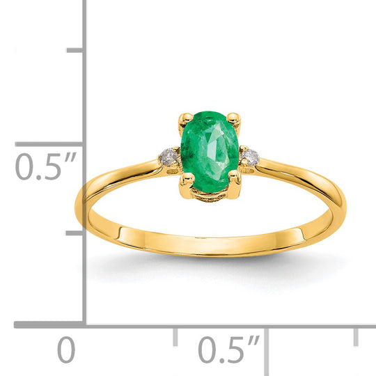 Anillo de Oro Amarillo de 14k con Diamante y Esmeralda (Piedra de Nacimiento de Mayo)